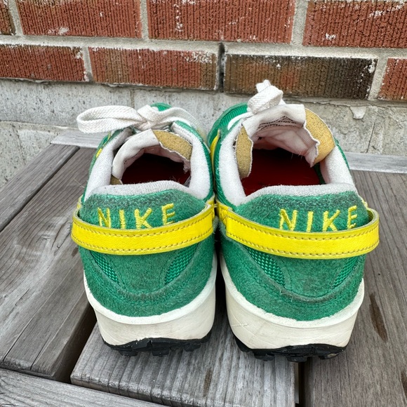 Nike Waffle Debut Vintage Stadium Green Yellow Shoes DX2931-300 Women's Size 7 - Picture 4 of 9